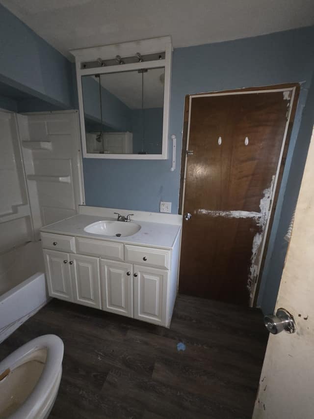 1180 E Mueller Ave photo 9