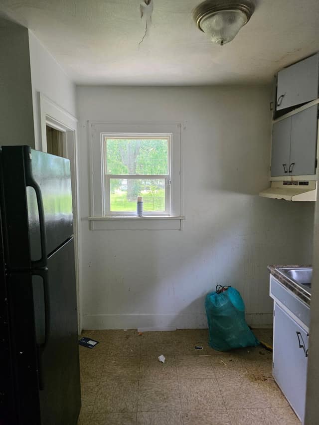 1259 E Whitmer St photo 3