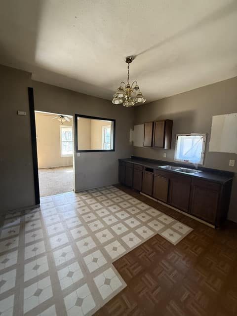 1286 East Vanderhoof St photo 9