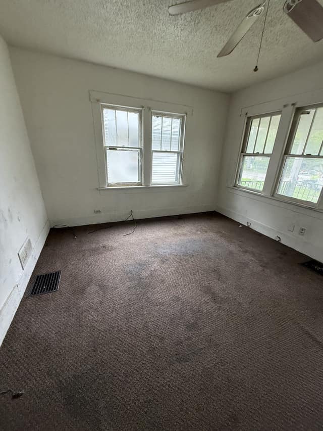 1303 E WHITMER ST photo 13