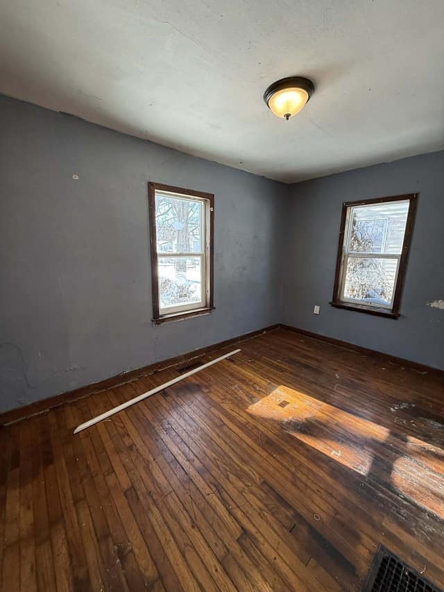 1305 E Whitmer St photo 4