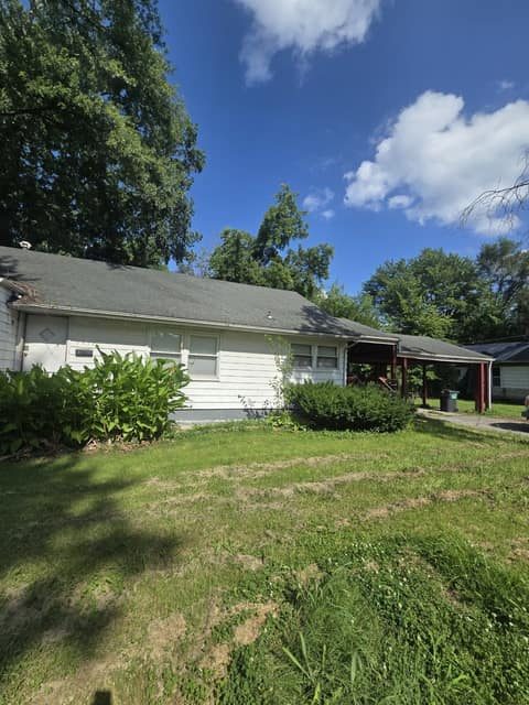 1312 N 51st St photo 25