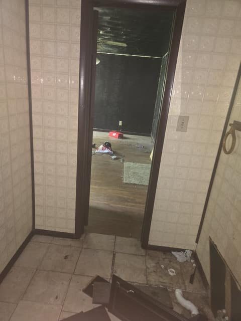 1312 N 51st St photo 9