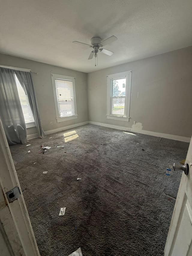 1315 Poindexter St photo 2