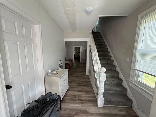 1315 Poindexter St photo 12