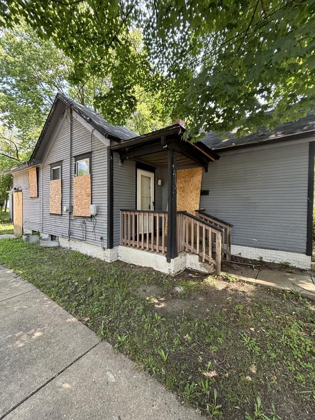 1319 W Aiken Ave photo 1