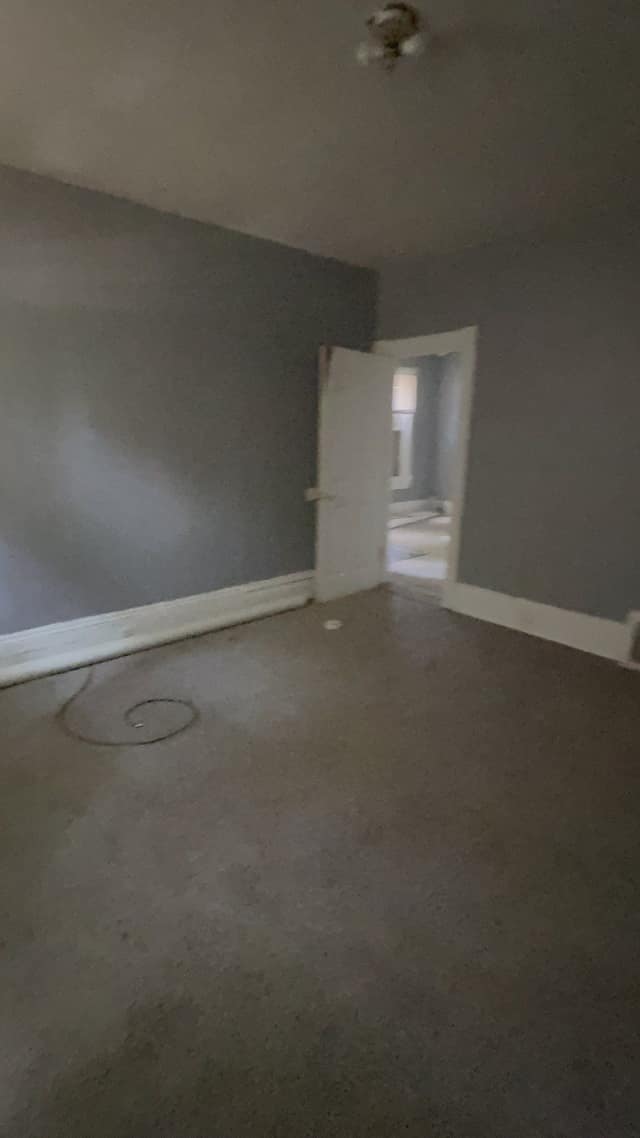 1319 W Aiken Ave photo 13