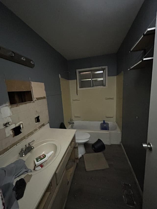 1320 Williams St photo 3