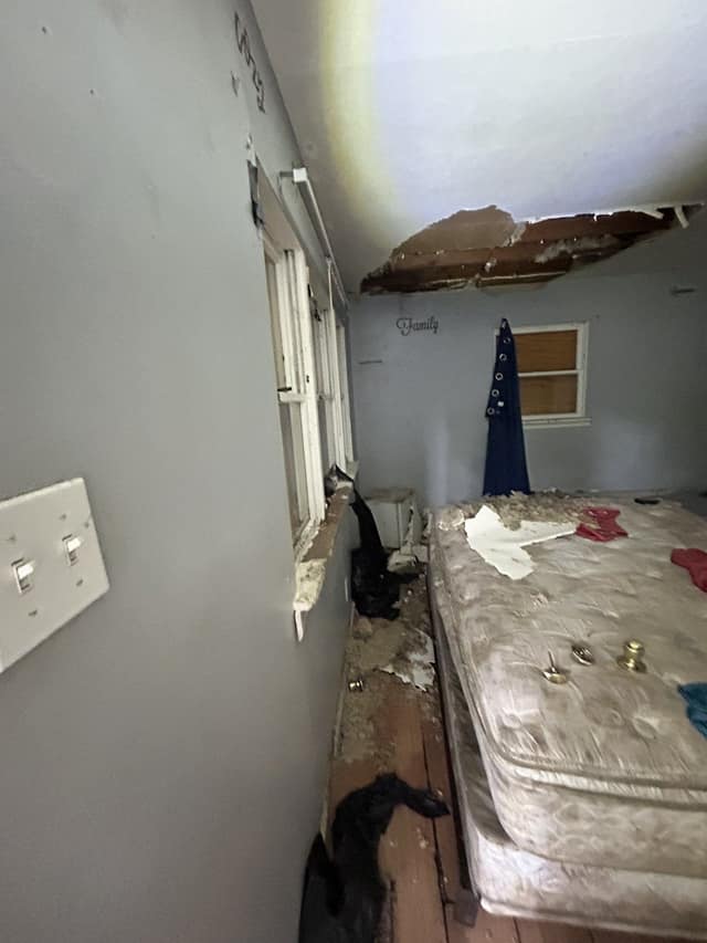 1320 Williams St photo 4