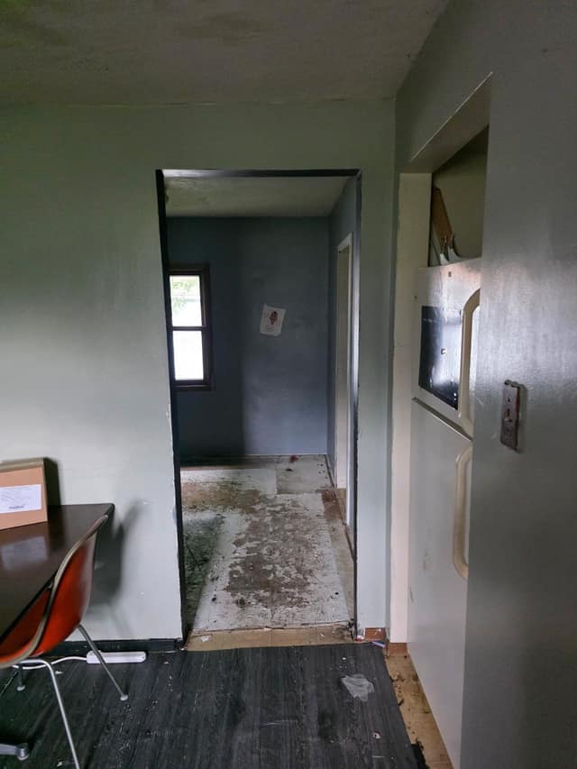132 N 23rd Place photo 8