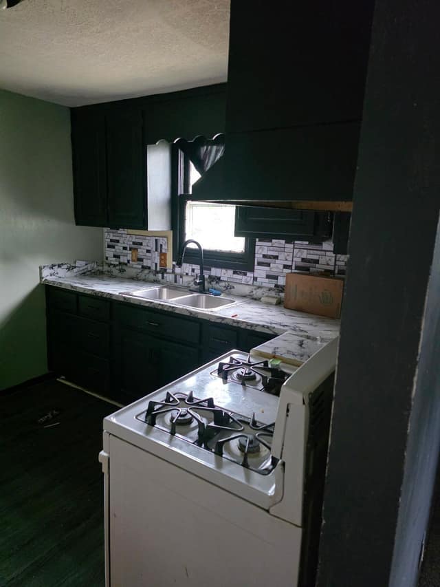 132 N 23rd Place photo 9