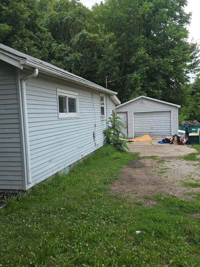 132 N 23rd Place photo 22