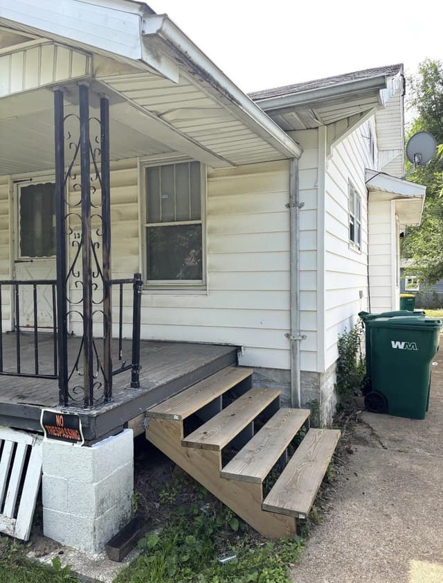 1365 E Walnut St photo 30