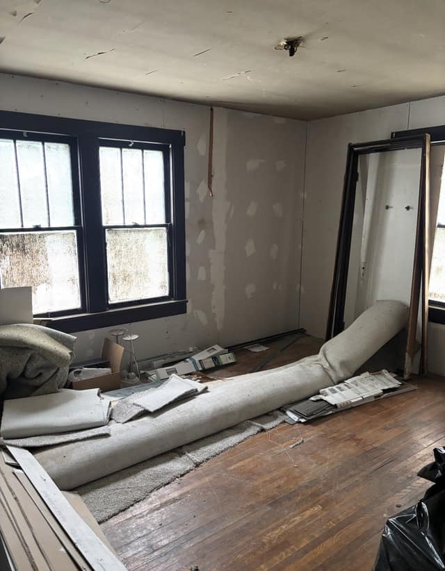 1365 E Walnut St photo 14