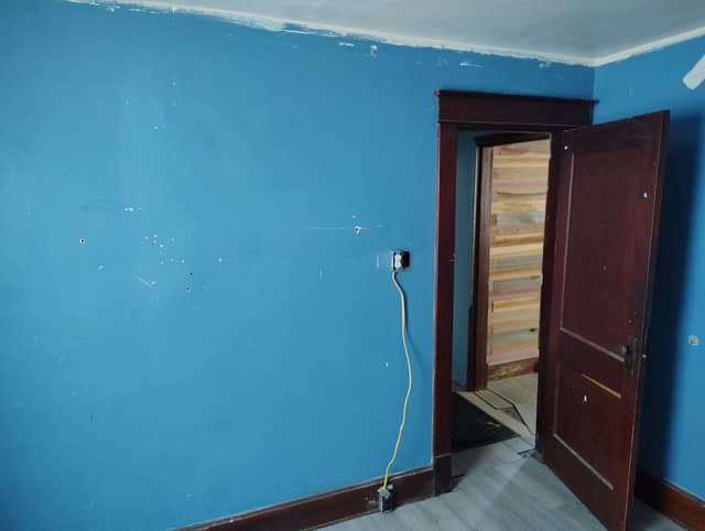 140 Illinois St photo 4