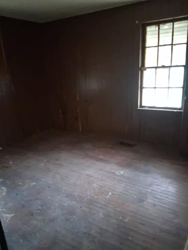 1422 N 54th St E photo 12