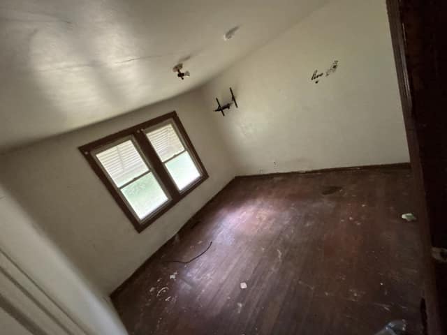 1422 N 54th St E photo 17