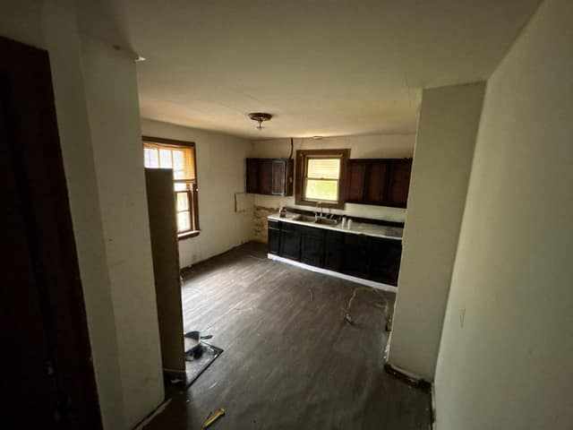 1422 N 54th St E photo 18