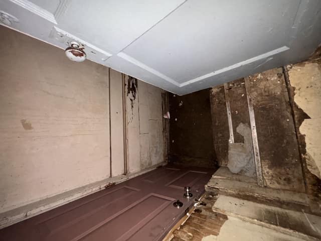 1505 E Walnut St photo 2