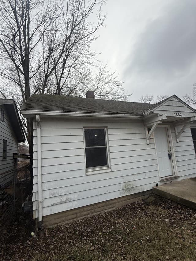 1553 E HICKORY ST photo 24