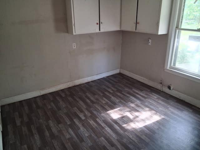 1610 S Lydia Ave photo 6