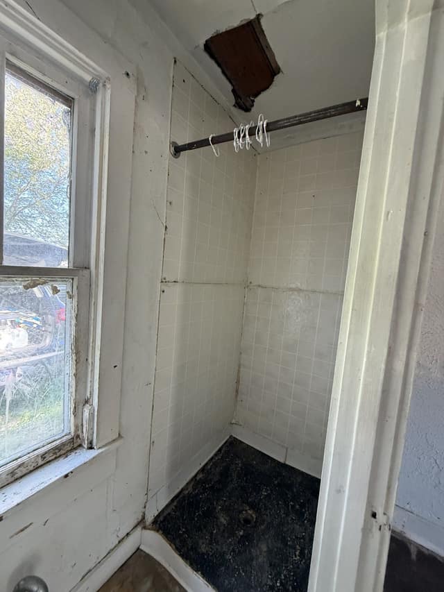 1700 W Grand Ave photo 4