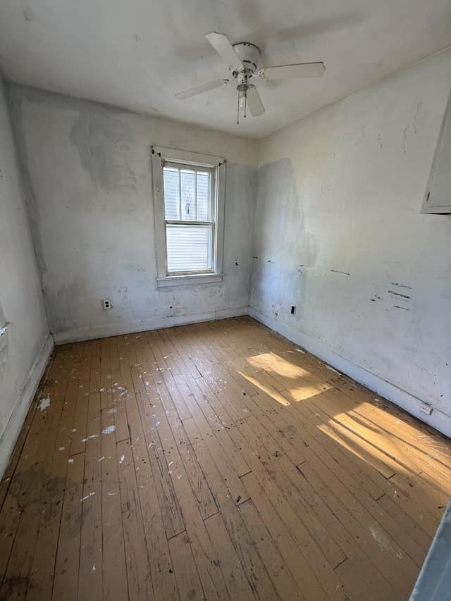 1700 W Grand Ave photo 5