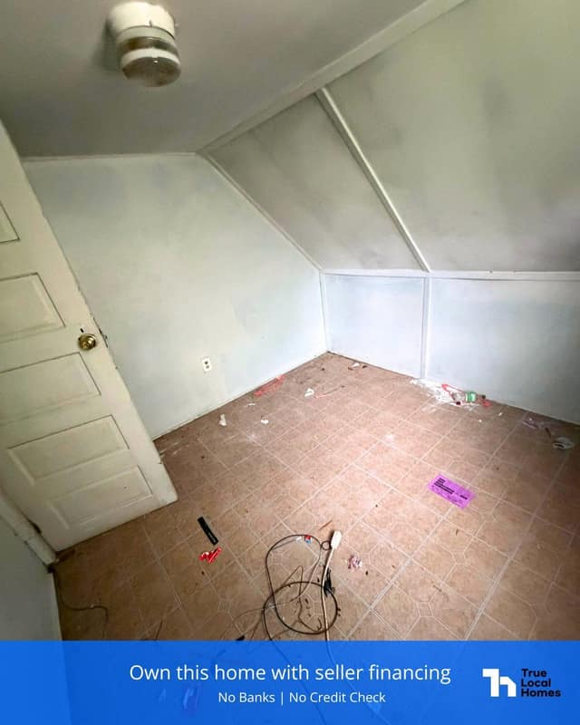 1714 S Livingston St photo 3
