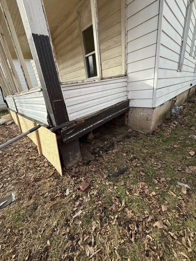 1755 Monroe St photo 3