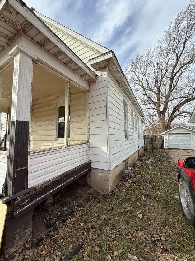 1755 Monroe St photo 4