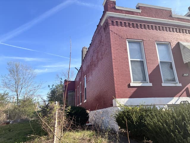2028 E Prairie Ave photo 6