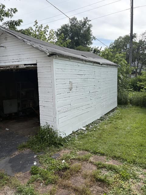2061 N College St photo 2