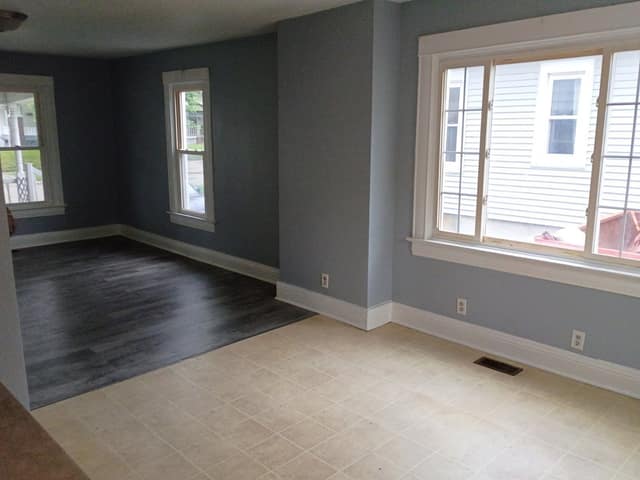 2061 N College St photo 3
