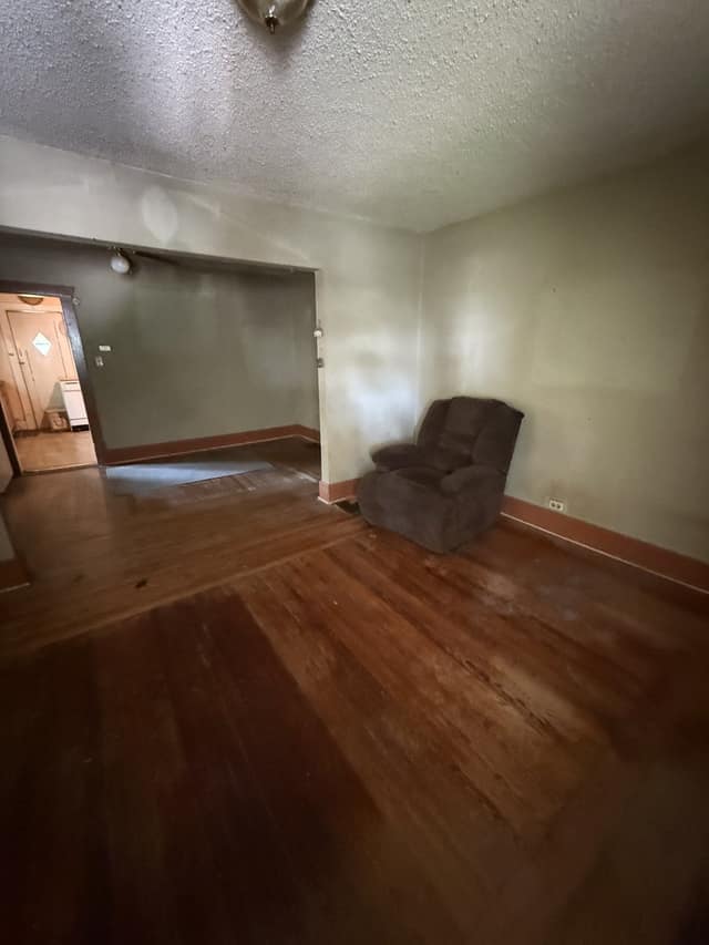 2081 N College St photo 2
