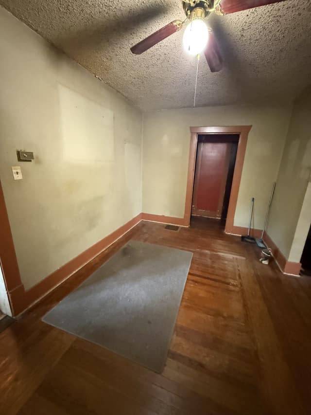 2081 N College St photo 5