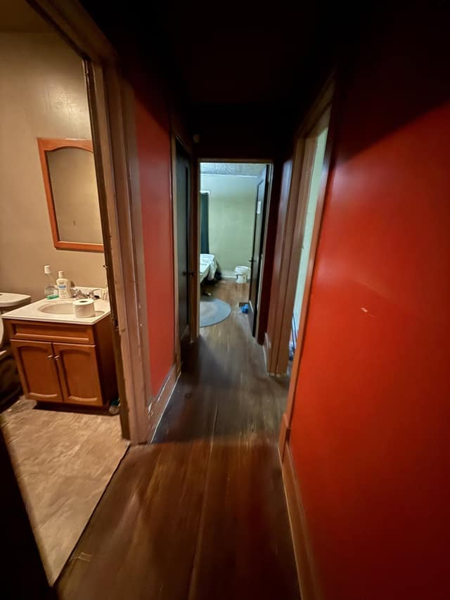 2081 N College St photo 3