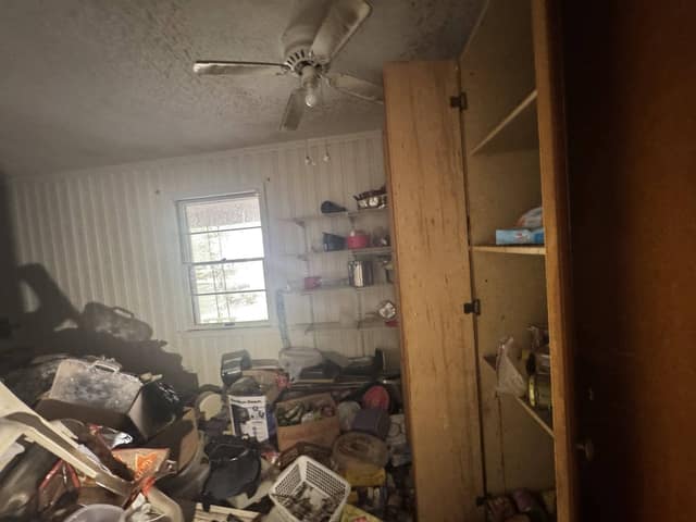208 Carol Drive photo 4