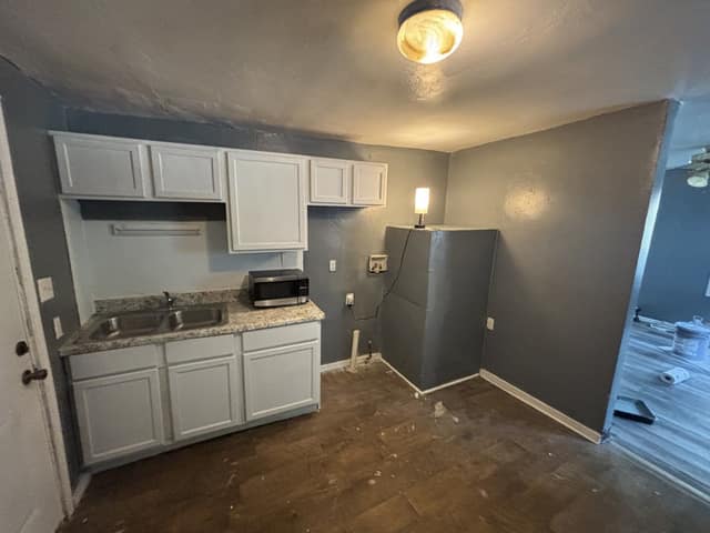 2109 S Martin Luther King Jr Dr photo 11