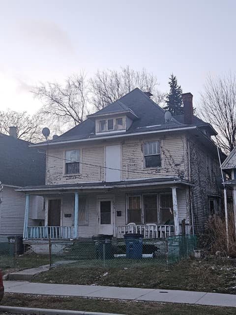 219 Eastern Ave photo 1