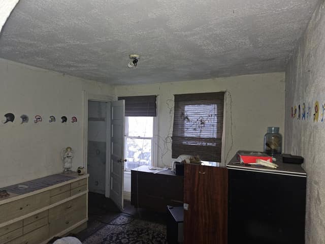 219 Eastern Ave photo 13