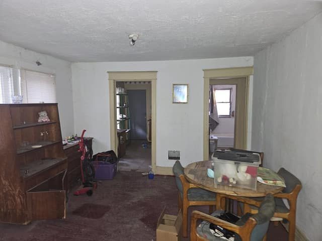 219 Eastern Ave photo 19