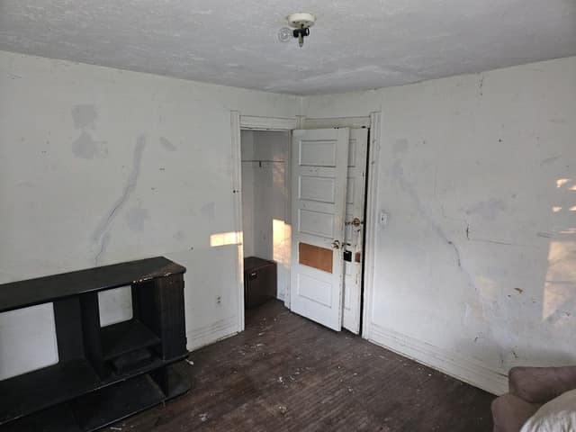 219 Eastern Ave photo 5