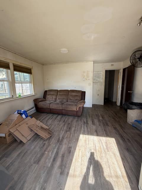 227 N Hickory St photo 3