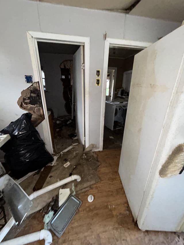 2504A Denver St photo 9