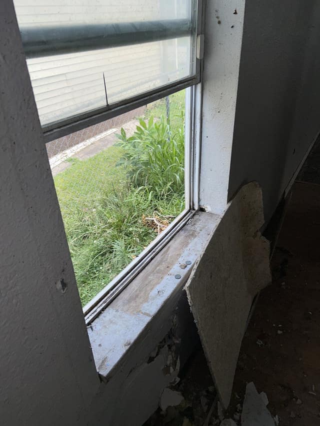2504A Denver St photo 21