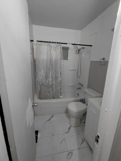 2621 Churchill Ave photo 14