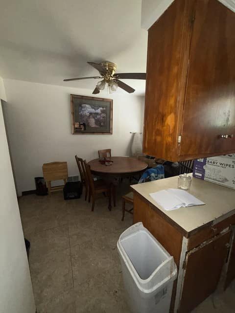 2625 Seneca St photo 1