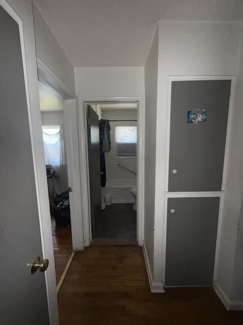 2625 Seneca St photo 8