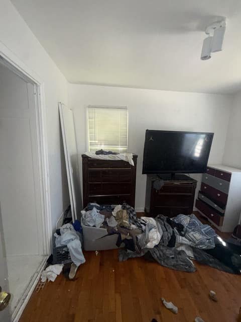 2625 Seneca St photo 10
