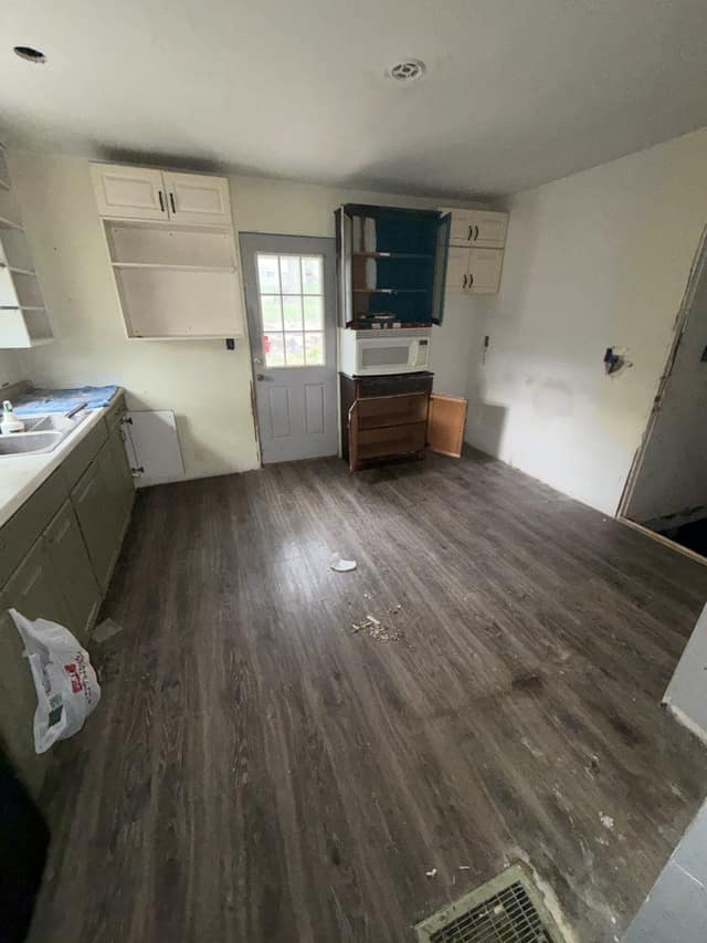 3024 Glenwood Ave photo 8